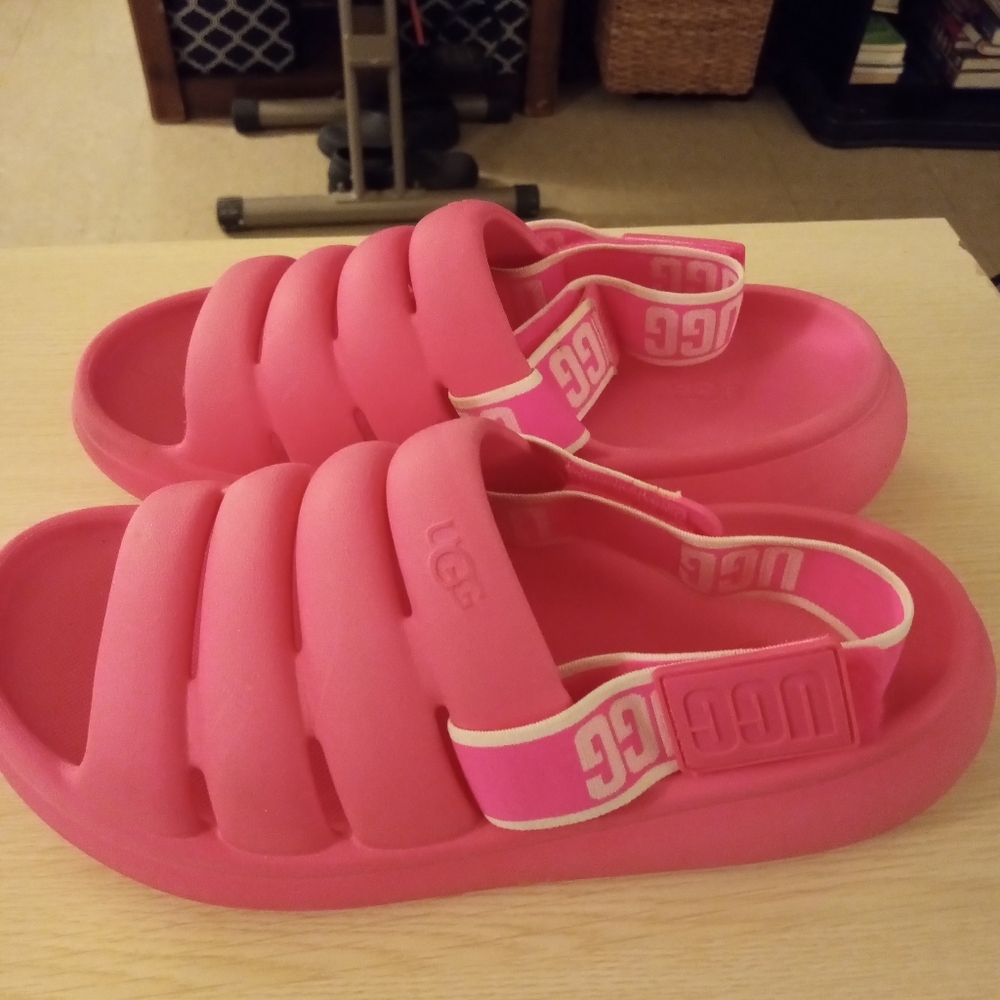 UGG SPORTS YEAH SLIDES